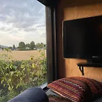 Stunning Tiny House In Beautiful Garden *