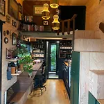 Apartament Stunning Tiny House In Beautiful Garden