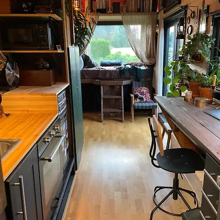Stunning Tiny House In Beautiful Garden Apartament Eidsvoll