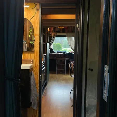 Stunning Tiny House In Beautiful Garden Eidsvoll